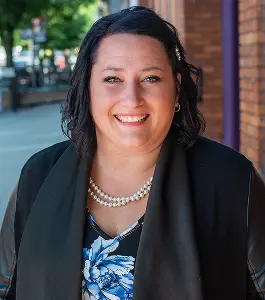 Katie Anibal Headshot